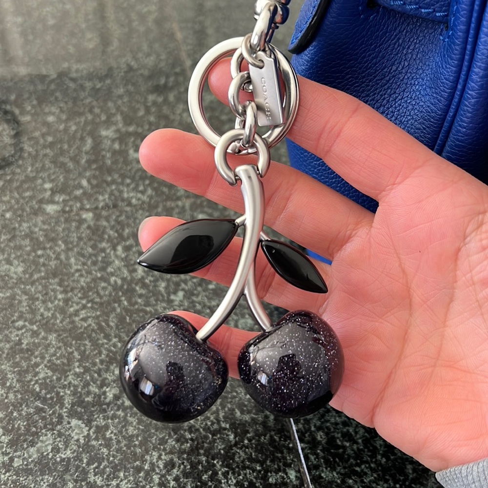 COACH NET! CHERRY BAG CHARM BLACK